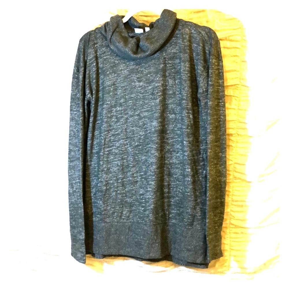 NWT Super soft GAP cowl neck